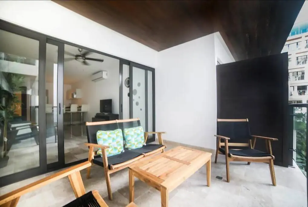 2Br Beach Apartment In Pdc, 400M To The Sea Playa del Carmen