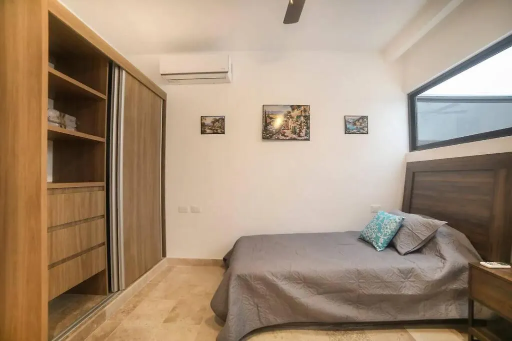 2Br Beach Apartment In Pdc, 400M To The Sea Playa del Carmen 0*,  Mexico