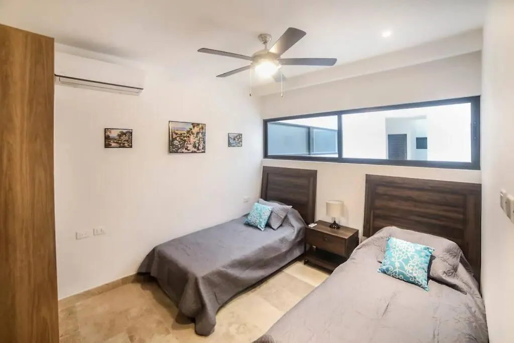 2Br Beach Apartment In Pdc, 400M To The Sea Playa del Carmen